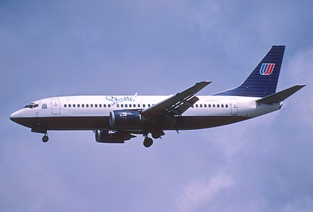 440px-230ay_-_United_Airlines_Boeing_737-300__N385UA_LAX_25_04_2003__8354014374_.jpg