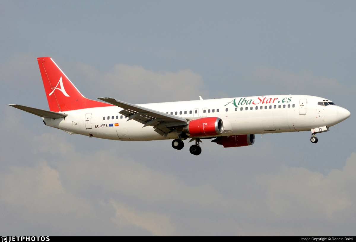 AlbaStar_Boeing_737-400_EC-MFS.jpg