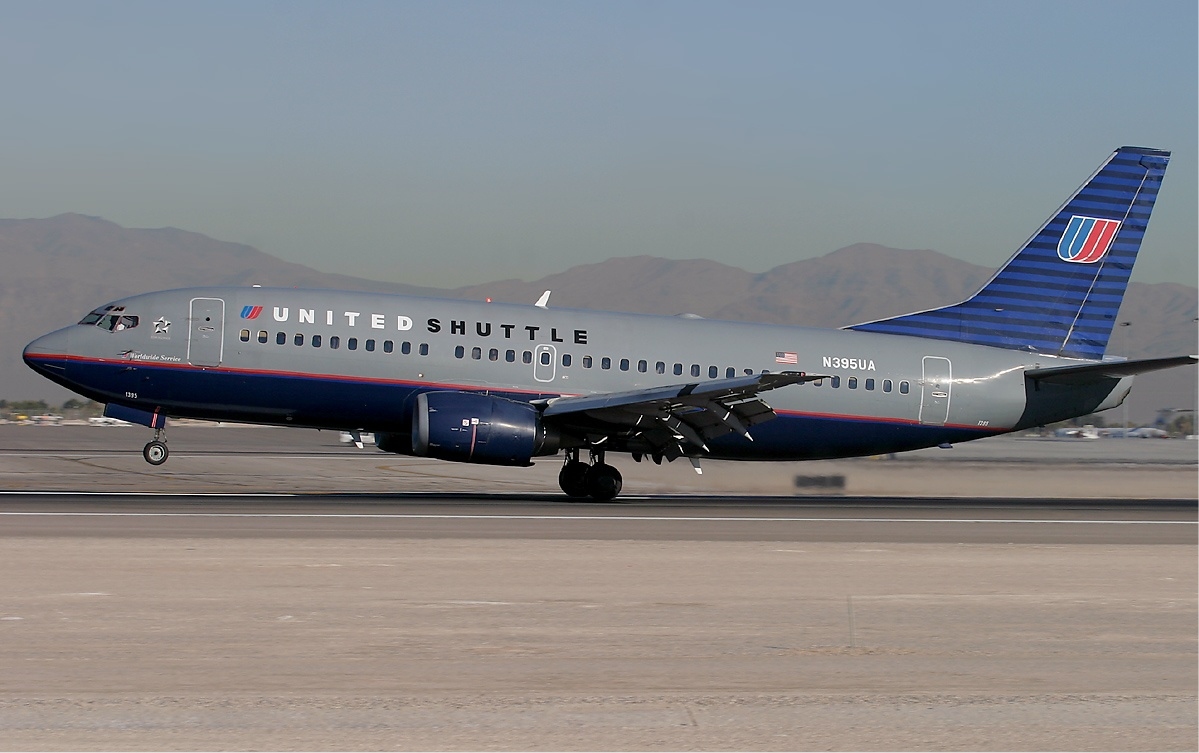 United_Shuttle_Boeing_737-300_KvW.jpg